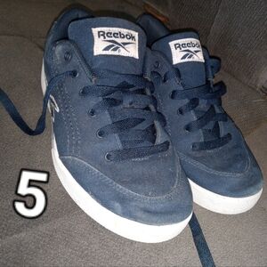 Reebok Sneakers
